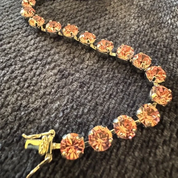 Pink and Silver crystal bracelet - Picture 1 of 5